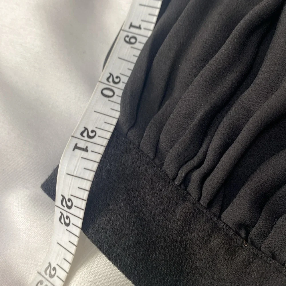 Adrianna Papell black v-neck blouse/top with long pleated sleeves. Women's L - Picture 12 of 13